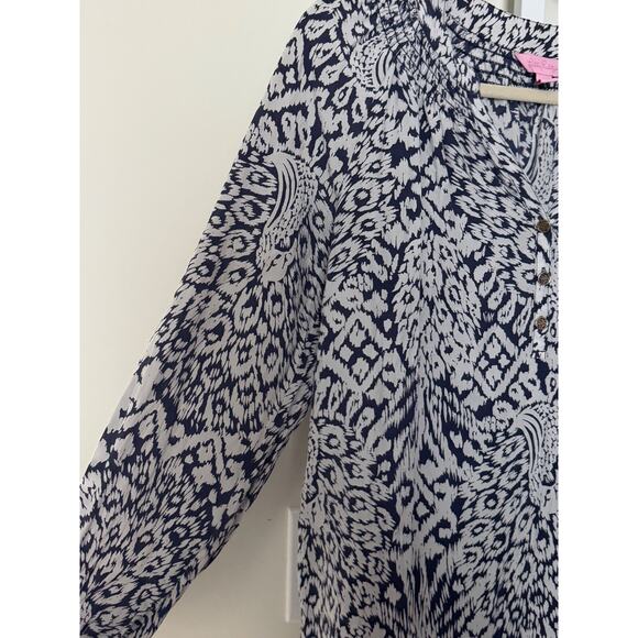 Lilly Pulitzer Silk Blouse Size M Peasant Boho Navy Blue and White 100% Silk - Picture 2 of 9